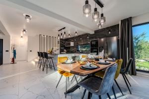 Unique Villa Garoful Sukosan