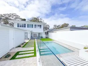 Riva House - Mannering Park