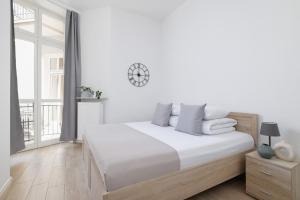 Studio apartment with balcony - Starowiślna 41
