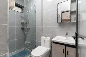 cheap luxury comfort suite