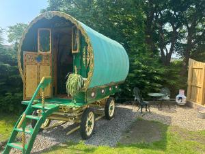 Gypsy Caravan Glamping