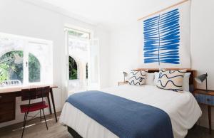 Roeland Terrace Villas 2B