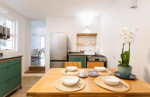 Roeland Terrace Villas 2B