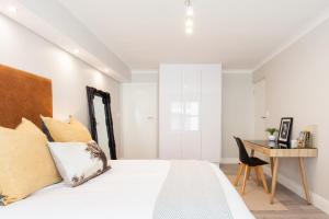 Madison Views of Table Bay