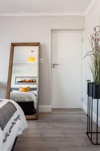 The Paragon Explore Cape Town from a Stylish Home