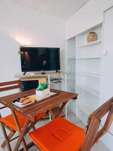 Appartements Studio Le Petit Rhodier : photos des chambres