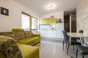 Fatrapark 2 apartment 214 in Hrabovo with ski storage room - 马利诺布尔多