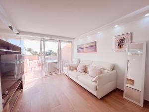 Ocean View! Parque Las Americas! Heated Pool, AC! LA05