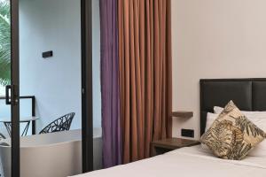 White Apart Cambodia