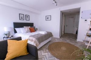 Stylish, Modern, Walk to Restaurants and CBD