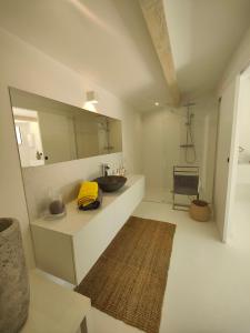 B&B / Chambres d'hotes La Maison l-Oliveraie : photos des chambres