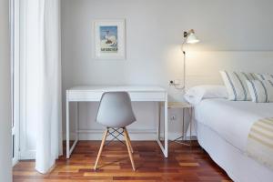 Always Easy I Escolta Real