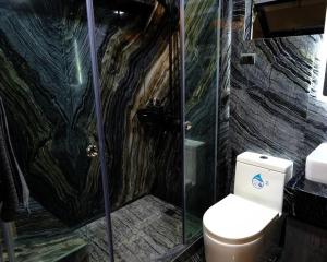 Casa Rica for adventurous fun - C Fort TB