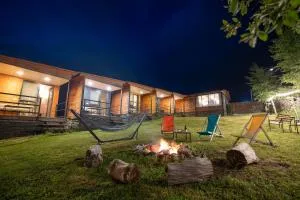 Kazbegi Cottages - 卡兹贝吉