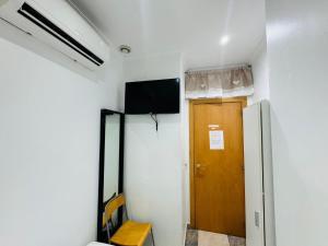 Budget Double Room room in Hostal Mont Thabor