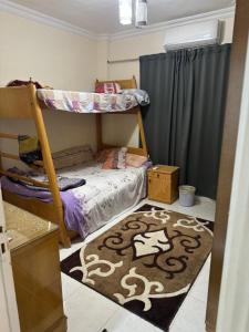 شقة بجاردينيا سيتي مكيفه بالكامل