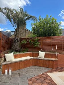 Entire Flat In the Diamond of Battersea