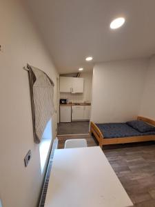 Monteurzimmer - Ferien Wohnungen Leipzig - Sandersdorf-Brehna