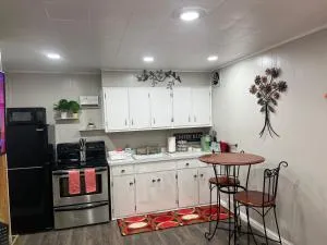 Cozy Buffalo Home-Sleeps 4 - 西塞尼卡