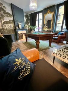 B&B / Chambres d'hotes LA SUITE de NOTRE DAME au pied du CHATEAU FORT : photos des chambres