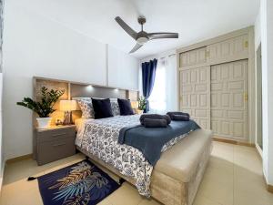 Alondras Park Holiday Charm