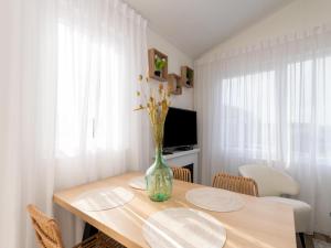 Chalet in Middelkerke near the Beach