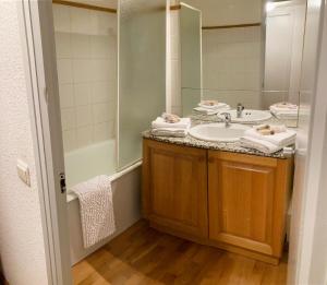 Studio 2 personnes avec Terrasse Literie-Serviettes-Ménage Fin de Séjour INCLUS