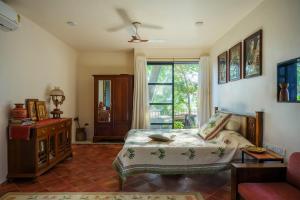 SaffronStays Jade
