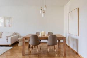 Graceful 2BR Apartment in Paleo Faliro by UPSTREET