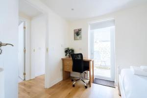 Lovely 2BD Cottage in CityCenter