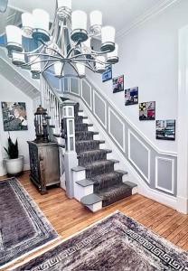 Niagara River Estate