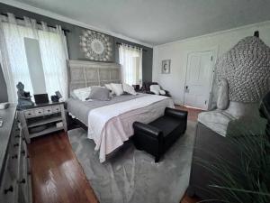 Niagara River Estate