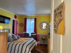 Niagara River Estate