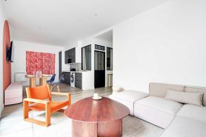 Charming apt with patio - 2BD4P - Monceau Park