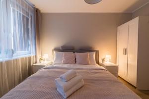 Winogrady Stylish Apartment by BookingHost