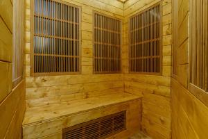 Love Room Evasion Duo