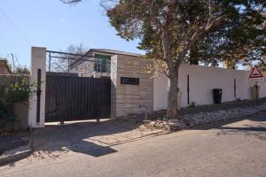 Lux apt 5min to Sandton 17