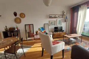 Vue panoramique, place de parking - Portcé