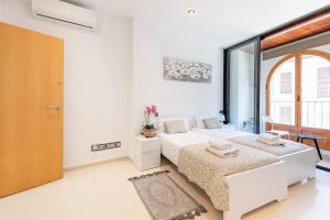 Aparthotel Mediterráneo by NeoHotels-Centro 8 min by Metro