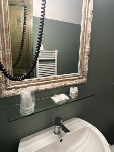 A La Casa Dei Potenti