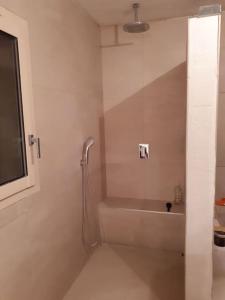 Maisons de vacances Belle maison piscine dans cadre verdoyant Vaucluse a 45min d-Aix et 55min de Marseille : photos des chambres
