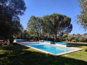B&B / Chambres d'hotes La Maison l-Oliveraie : photos des chambres