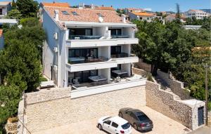 Cozy Apartment In Novi Vinodolski 