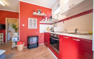 Stunning Apartment In Ika With Wifi