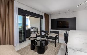 Nice Apartment In Novi Vinodolski 