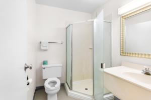 Standard Queen Room room in Americas Best Value Inn Stillwater