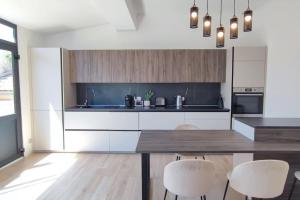 FRGK Coastal House with Independent Studio, Garden Near Beaches & Ultra-Fast Wi-Fi