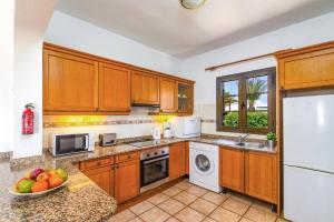 Villa Elena Sol by Villa Plus