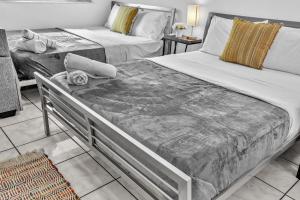 Studio Retreat With 2 Queen Beds Hollywood Blvd