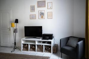 Maisons de vacances Maison de Lea, climatisee, 50 m marche local de Bergerac, terrasse : photos des chambres